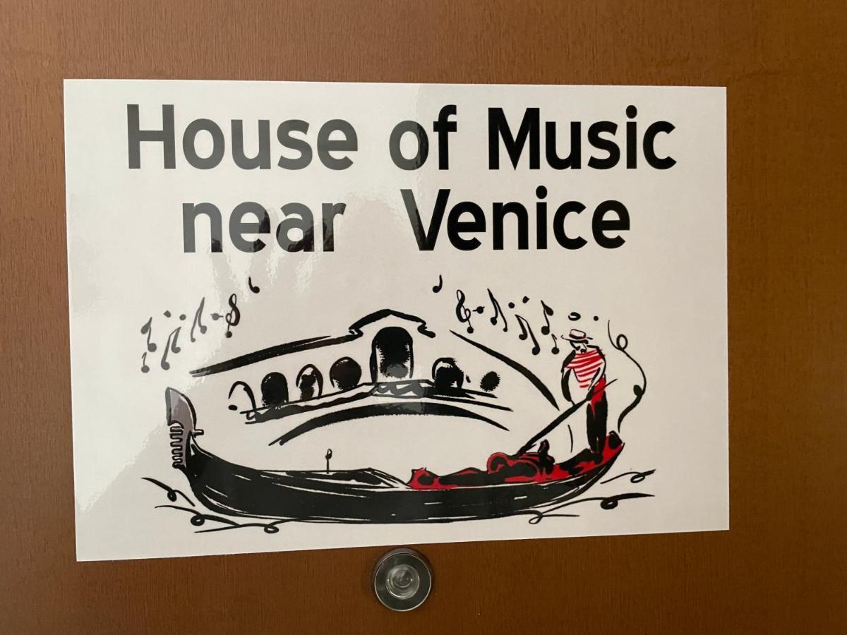 House Of Music Near Venice Mogliano Veneto Exterior photo